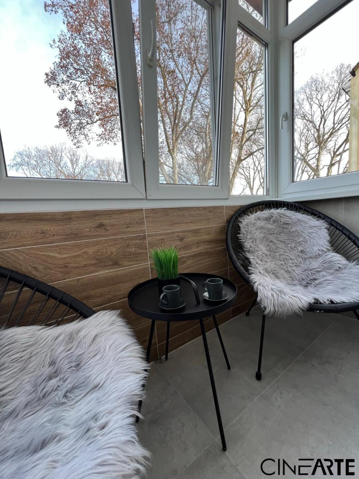 Cinearte Residence Caransebeş Esterno foto